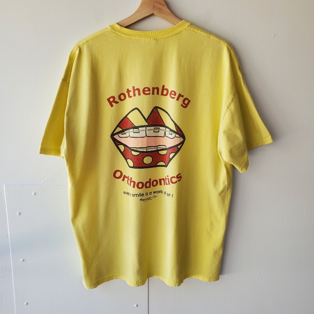 Vintage Hanes Art Tee Lips Orthodotics Men's Size XL Yellow